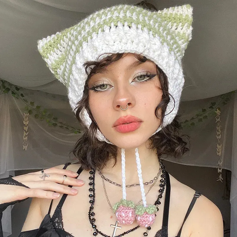Bonnet Oreilles De Chat – Crochet Rayé Noir Et Blanc, Style Années 2000, Taille Unique Femme