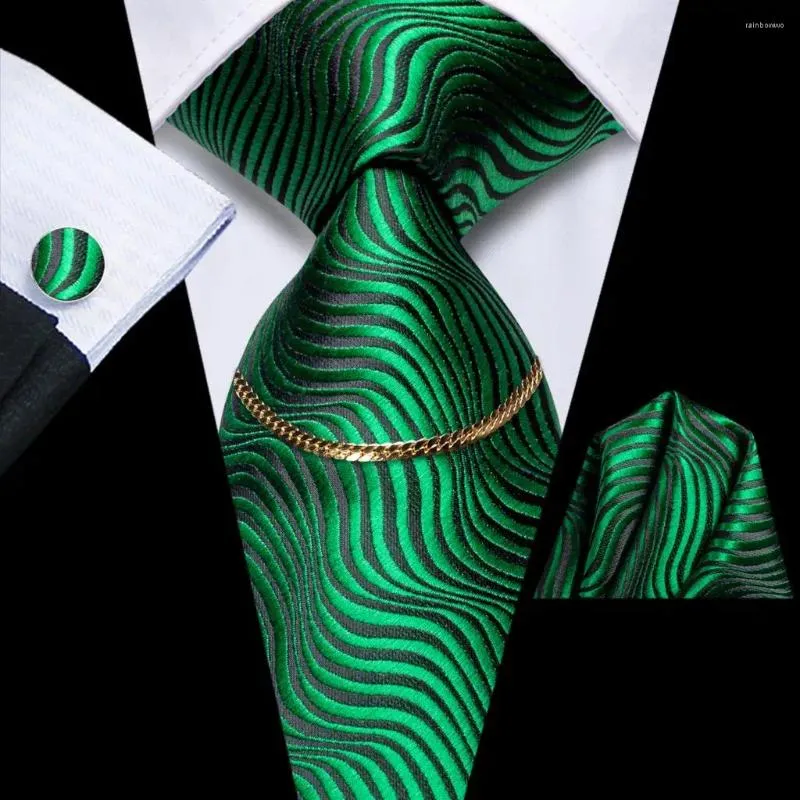Bow Ties groene nieuwigheid 2023 Luxe zijden mannen binden mode stropdie ketting hanky manchetlink cadeau voor bruiloft hi-tie ontwerper groothandel