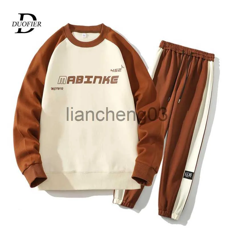 Survêtements pour hommes Nouveau survêtement hommes 2 pièces 2023 Patchwork manches sweats + pantalons de sport ensembles mode coréenne lettre imprimée mâle vêtements de sport costumes J231023