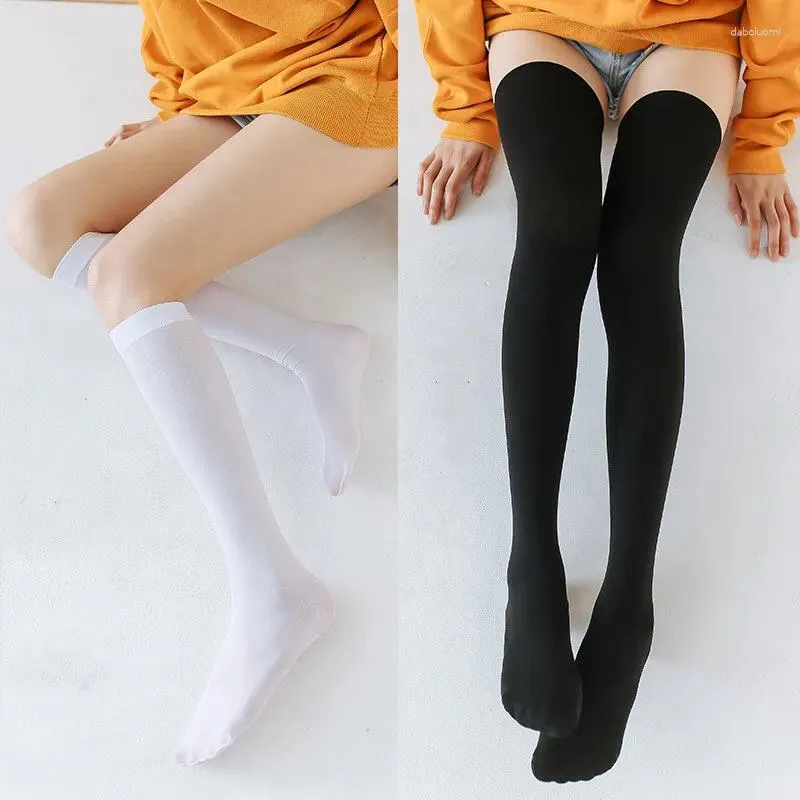 Femmes chaussettes cuisse haute rayé blanc noir bas sur le genou pour les écolières dames bas longs