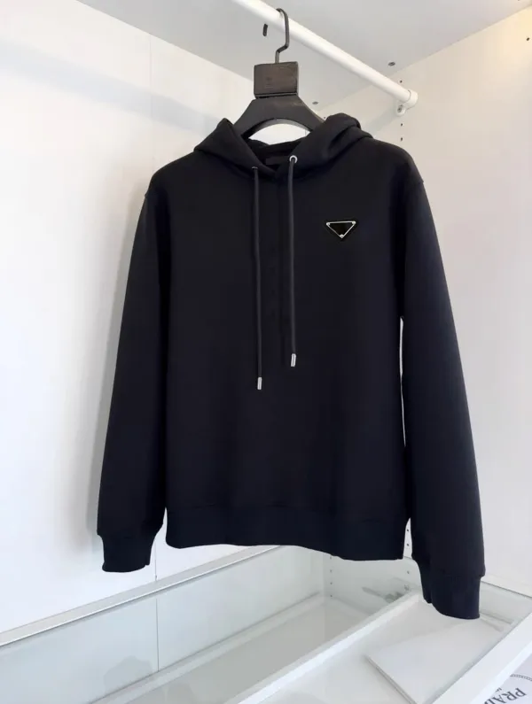 Tasarımcılar Erkek Sweaters Hoodies Sweatshirtler Kapşonlu Jumper Ceketler Moda Yuvarlak Boyun Uzun Kollu Mektup Erkek Hoodie Kazak Çift Rüzgar Yalıtısı Outwear Ceket