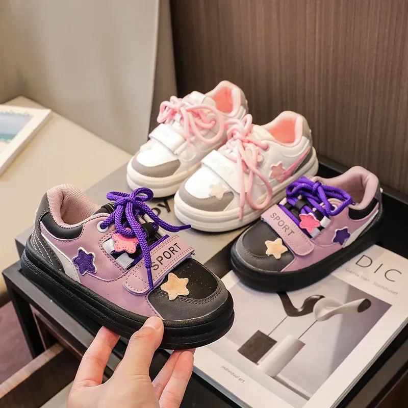 Flat Shoes Cute Star Design Kids Casual Shoes Fashion Pu Princess Sneakers For Girls Hook Loop Soft Bottom Children Sport 231021