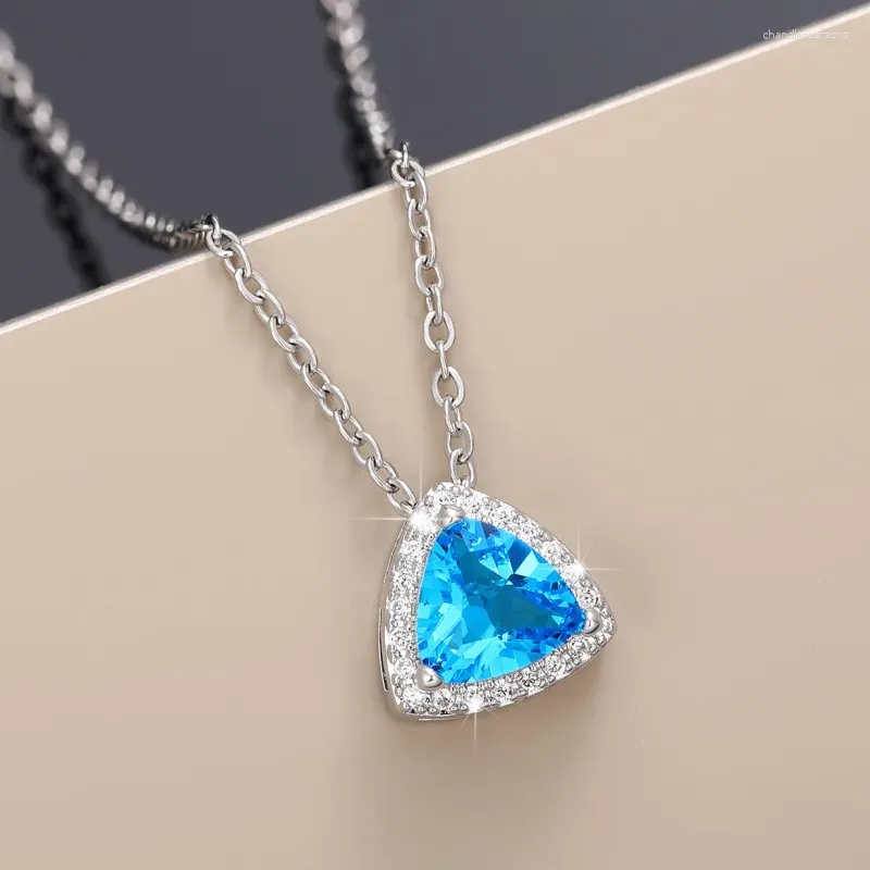 Pendant Necklaces Huitan Elegant Women's Necklace With See Blue Cubic Zirconia Triangular Charm Wedding Party Trendy Jewelry Drop