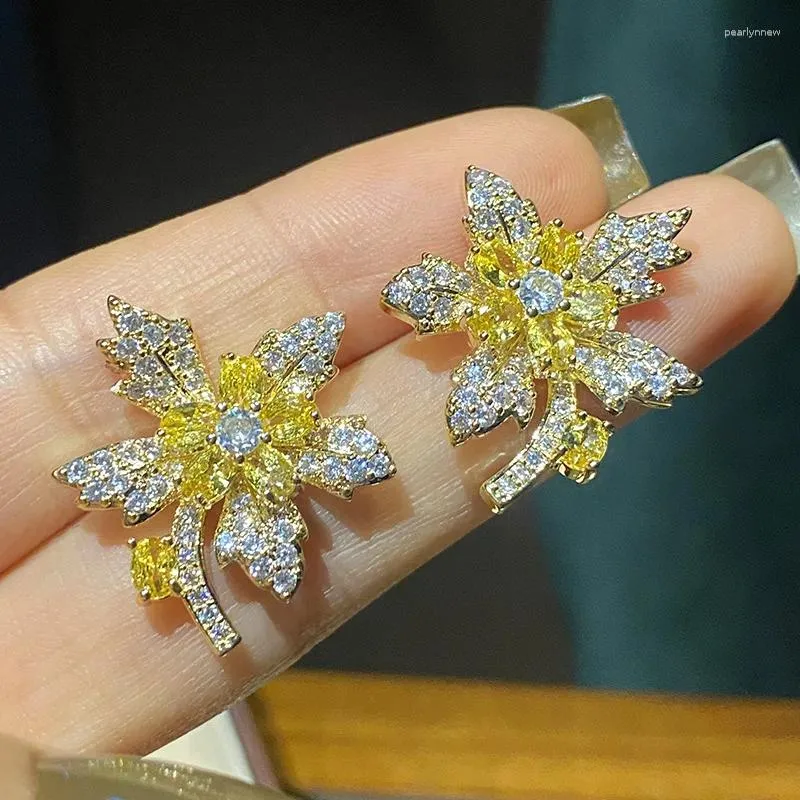 Stud Earrings Charms Yellow Purple Crystal Leaves Star Korean Earring 2023 Trends Fashion Compact For Women Jewelry Wedding Gift