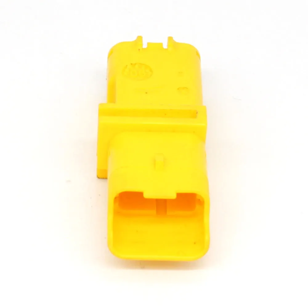 3 Pin Male PBT Sealed Temperature Sensor Connector - FCI 060 1.5mm ...