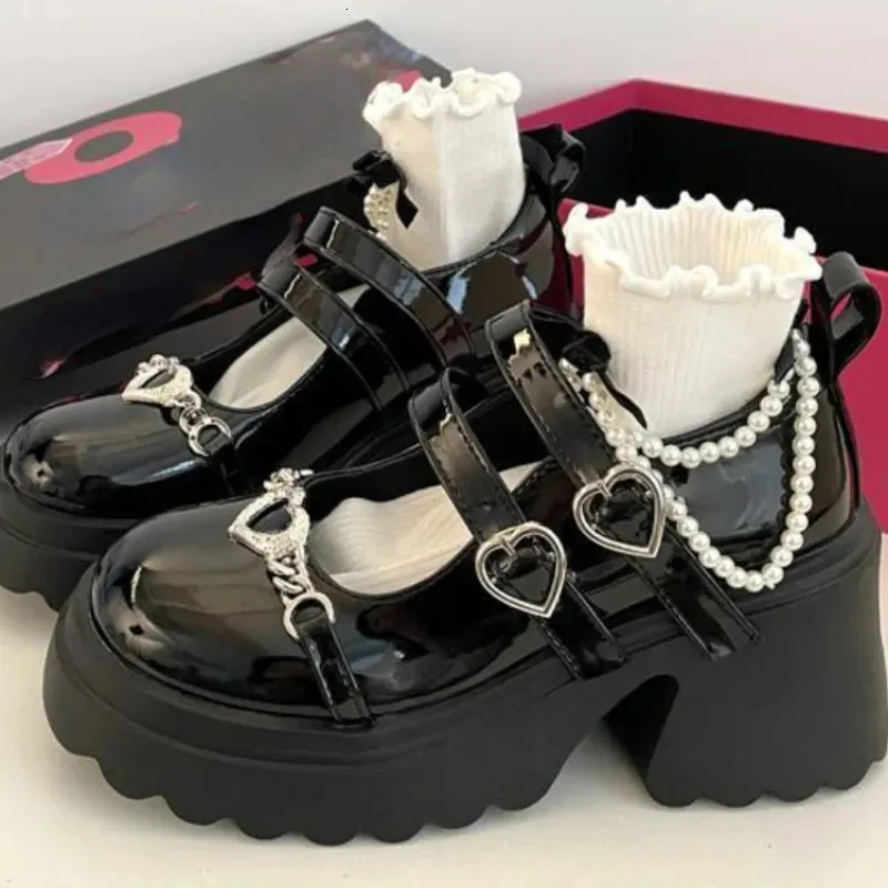 Kleid Schuhe Vintage Süße Mary Janes Schuhe Frauen Herzförmige Schnalle Kawaii Lolita Plateauschuhe Weibliche Kette Niedliche Mode Schuhe Sommer 231023