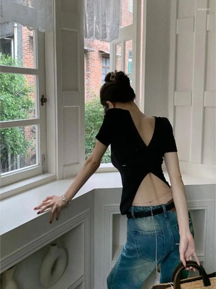 Kvinnors T -skjortor Y2K Eesthetic Solid Backless Short Sleeve Tshirts 2023 Summer Slim All Match Crop Top Ins Sexy Streetwear Fashion Women