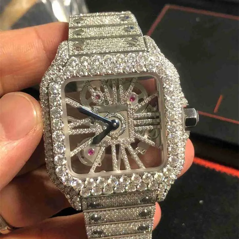 VVS Diamond Watch Nouveau Designer Diamond PASS Montre Squelette Argent Moissanite Saphir Quartz Avec Mouvement Top TEST Complet Sur Glacé Qualité Boîte Hommes