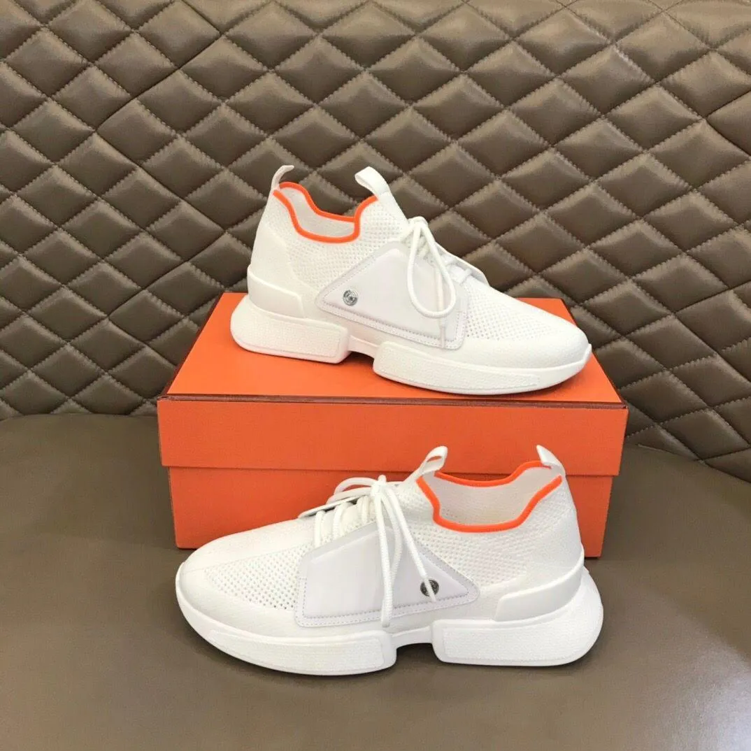 Axel arigato tech runner on feet deals