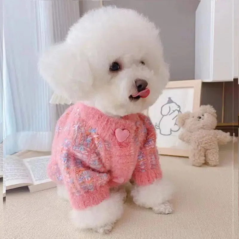 Hundkläder älg mode Autumn Winter Sweater Cardigan Pet Dog Clothes Heart Dogs Clothing Cat Small Thicken Cute Pink Girl Chihuahua 231024