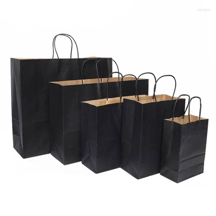 Emballage cadeau 10 pcs / lot sacs avec poignées multifonctions papier kraft noir haut de gamme 6 tailles pour les magasins cadeaux de fête vêtements chaussures