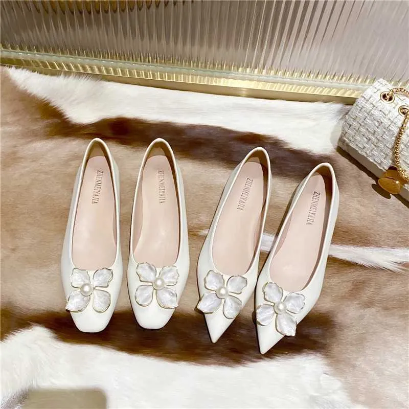 Women Flats with Flower Daily Casual Flat Shoes for Girls White Wedding 3146 Large Size Soft Sole Pointed Head Slip on 231024