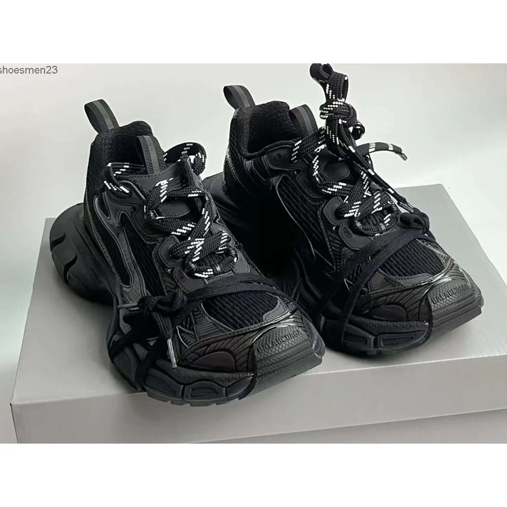 Chaussures de baskets usées Triple S Track 3XL Paris 3XL Génération féminine pour hommes Design de mode Style de spectacle Vieilles baskets sales Balencaiiga Effect Runner Shoe 7fqx