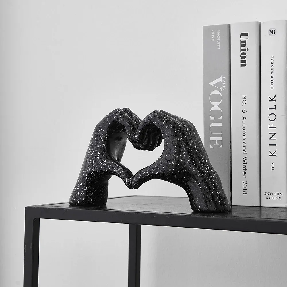 Objetos decorativos Escultura de gesto de corazón creativo nórdico resina abstracta mano amor estatua estatuilla hogar sala de estar escritorio decoración accesorios 231024