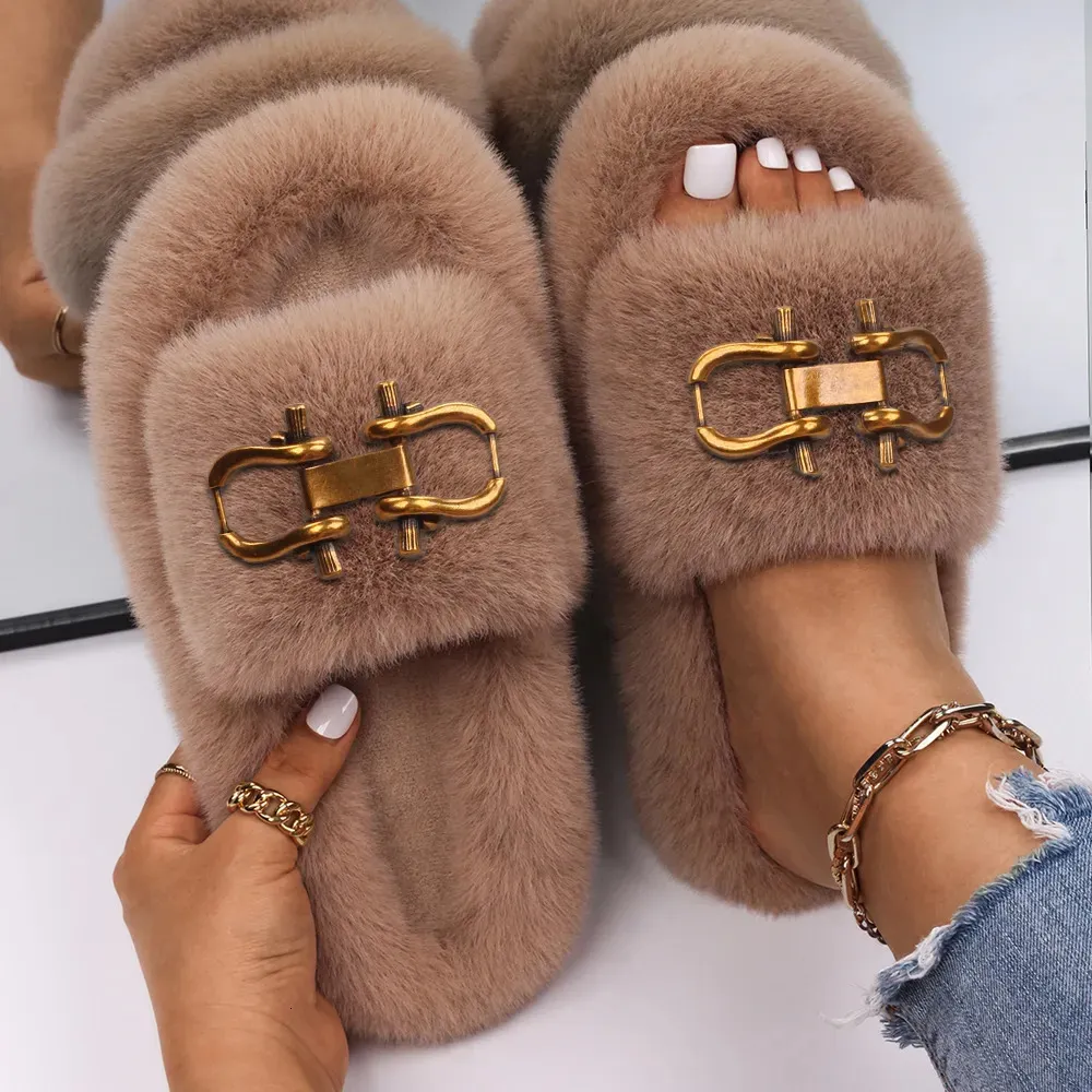 Luxury Designer Furry Slides For Women With Buckle Decoration Cute