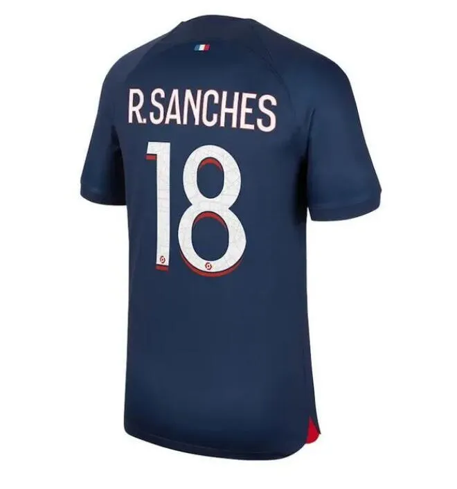 Risparmia alla grande su Jersey Di Football Paris Retro Paris Maglie Calcio  Uomo 18 19 20 2021 2022 VERRATTI DI MARIA LAVEZZI DRAXLER CAVANI KIMPEMBE 