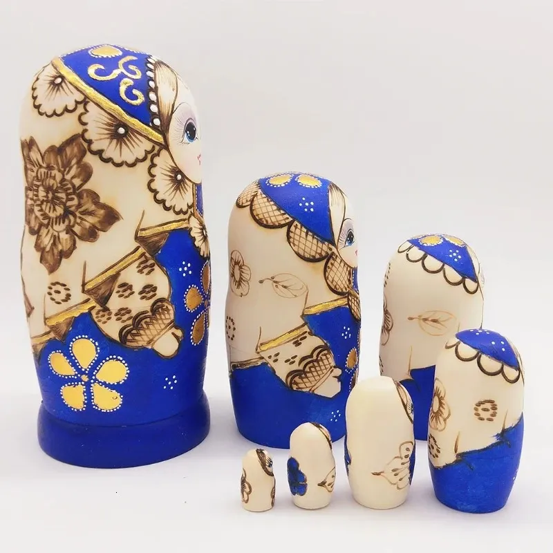 Poupées 7 pièces poupées gigognes russes bleues en bois Matryoshka jouets pour enfants enfants décoration de chambre de noël 231024