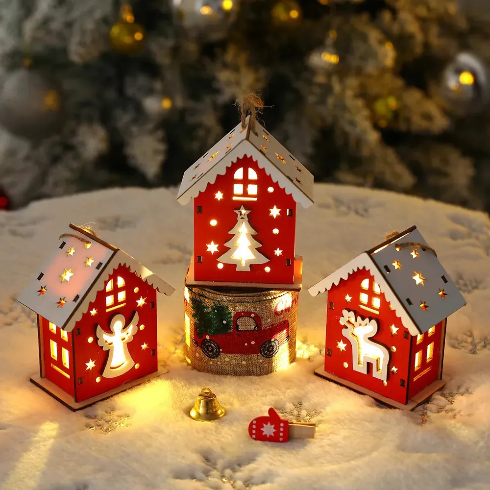 Décorations de Noël Pendentif de maison en bois de Noël Bonhomme de neige Elk Père Noël Ours Éclairage de maison Cabane en rondins lumineux Fournitures de décoration de Noël 231023
