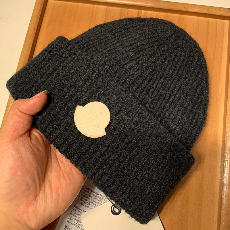 Beanie/Kafatası Kapakları Tasarımcı Beanie Kış Şapkası Monclr Erkek Kapak İtalyan Modaya Gizli Sıcak Şapka 15 Renkler Klasik Erkekler Moda Streç Yün Casquette Şapkaları Erkekler İçin Güzel