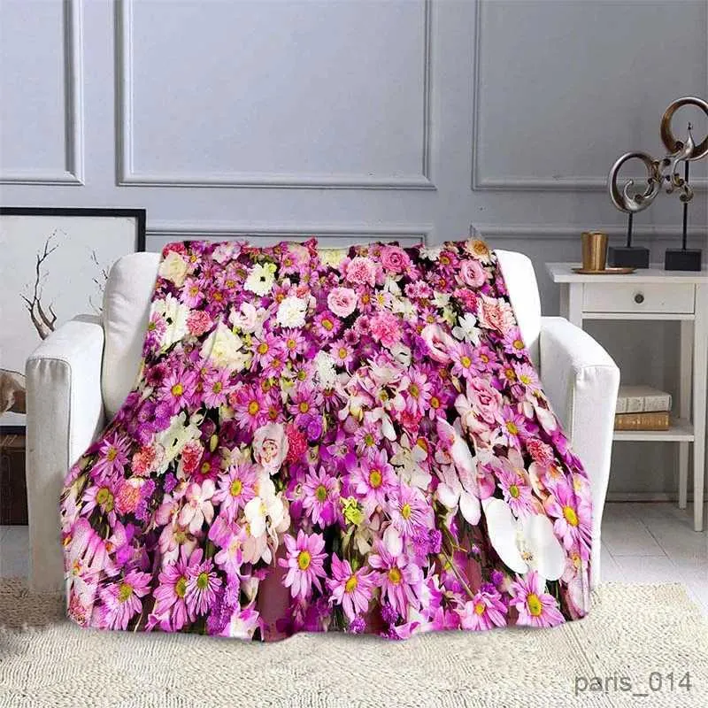 Blankets Rose Floral Blanket Soft Warm Printed Flannel Flower Blankets Lightweight for Adults Women Gift for Bed Couch Cover