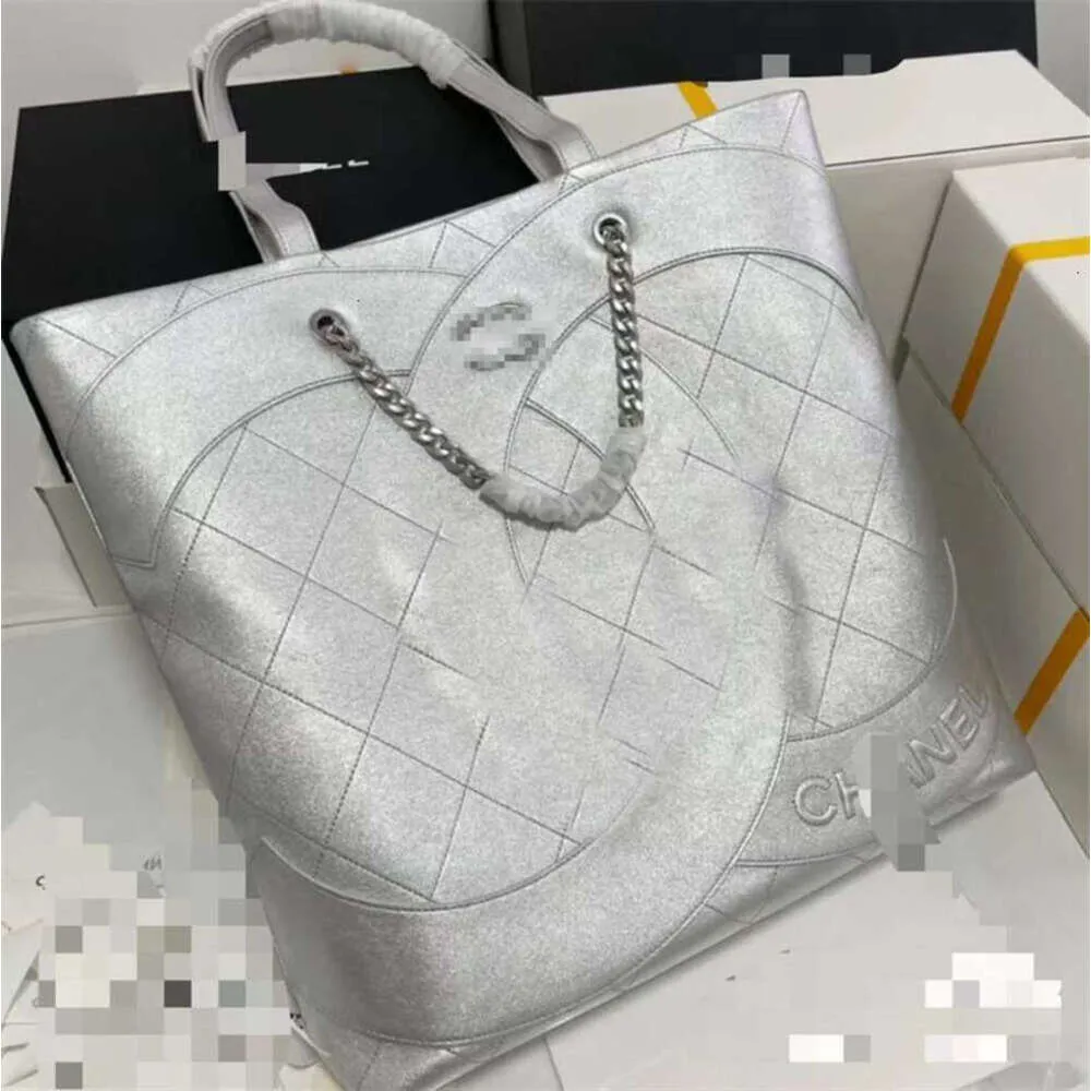 23SS Designer channel Small Fragrance High Beauty Shopping Bag Large Capacity Tote Bag One Shoulder Handheld Diamond Chain Bag Mommy Bag Girl