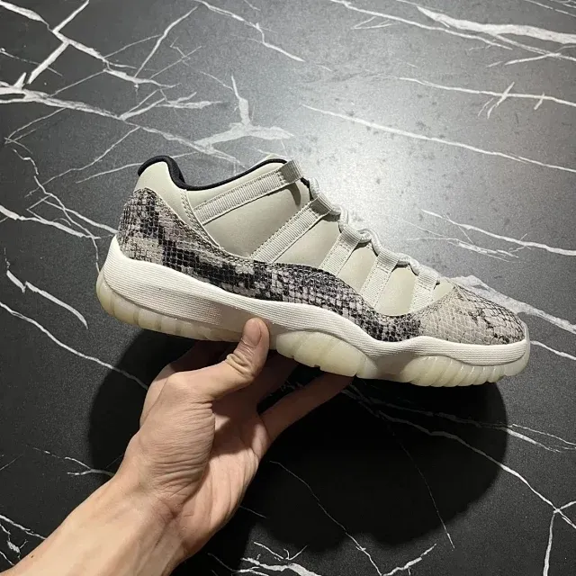 Snakeskin 11s deals bone