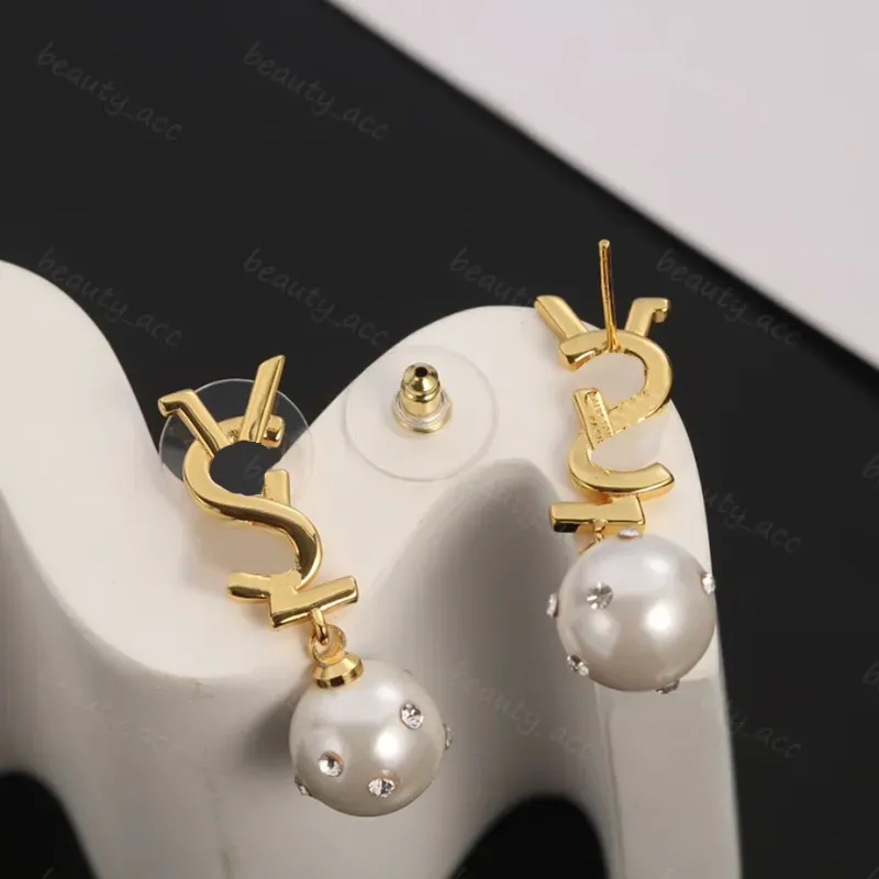 Designer Wedding Earrings Stud Luxury Jewelry Charm Pearl Pendant Earings Studs Women Hoop Earring Stud Silver Earing Gift Bijoux De Luxe 2310245D