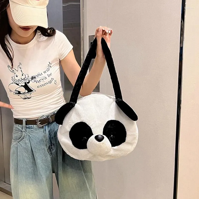 Duffelväskor Trendiga stora plyschhandväska Girl Cartoon Panda Tote Bag Student Doll Shoulder Soft Travel Shopper