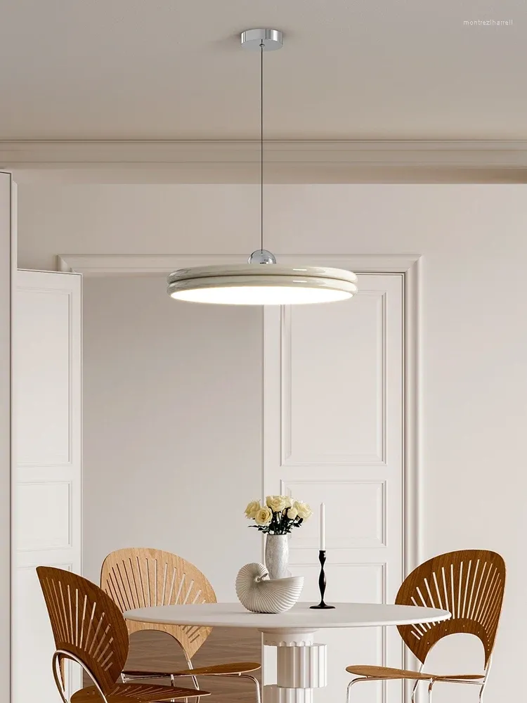 Lampes suspendues Lampe LED moderne est utilisée pour l'allée Chambre Foyer Cuisine Blanc Gris Noir Rouge Jaune Lumière Télécommande Décoration