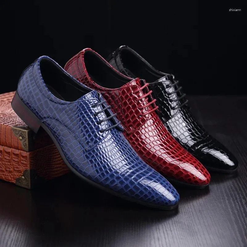 Chaussures habillées Mode européenne Serpent Modèle Hommes Derby Square Lisse Durable Lacets Rouge Noir Bleu Tailles 38-48