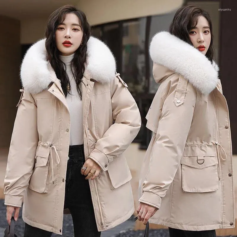 Trench da donna 2023 Moda Cappotto invernale Giù di cotone Addensare Giacca calda Donna Parka Collo di pelliccia Parka con cappuccio Capispalla imbottito in cotone