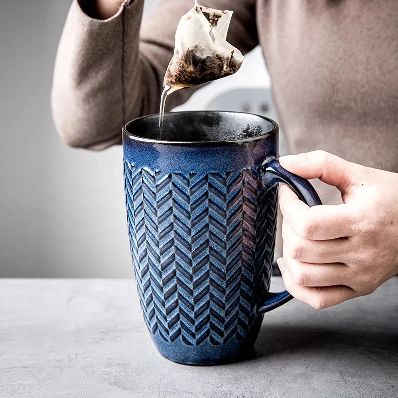 Tassen 600 ml Europa Retro Keramiktasse Kaffee Kreatives Büro Teegetränk Trinkgeschirr Paare Tasse Weihnachtsgeschenk 231023