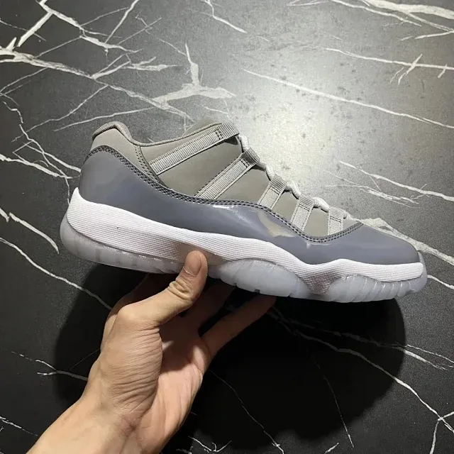 Light bone store snakeskin 11s