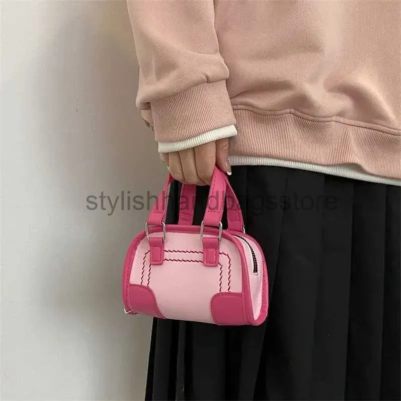 Schoudertassen Tassen Dames Little Soul Bag Pink Girl Andeld Strakke tas en tas Dames Lipstick Head Bag Messenger Bagstylishhandbagsstore