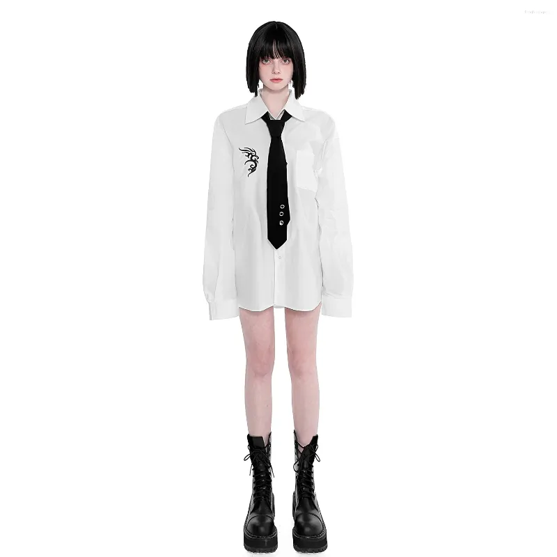 Bloups feminina Mulheres Vintage Harajuku Gothic Bordado de Bordado Longo Blusa Longa Blusa Streetwear Punk Cool Girl White