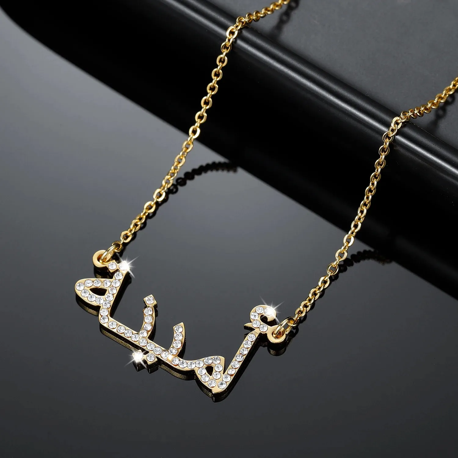 Bangle مخصص اسم عربي قلادة شخصية من الفولاذ المقاوم للصدأ القلادة المثلجة أسماء المجوهرات للنساء هدية عيد ميلاد 231023
