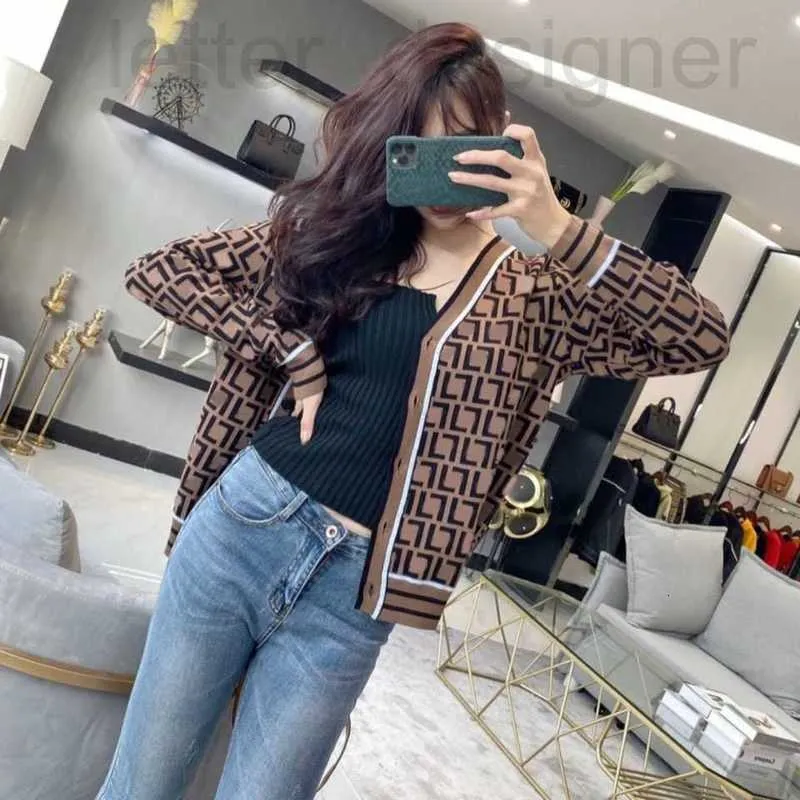Women's Knits & Tees designer Knitted cardigan sweater high quality double F letter tees jacquard temperament V-neck thin knit jacket for men and women Designer