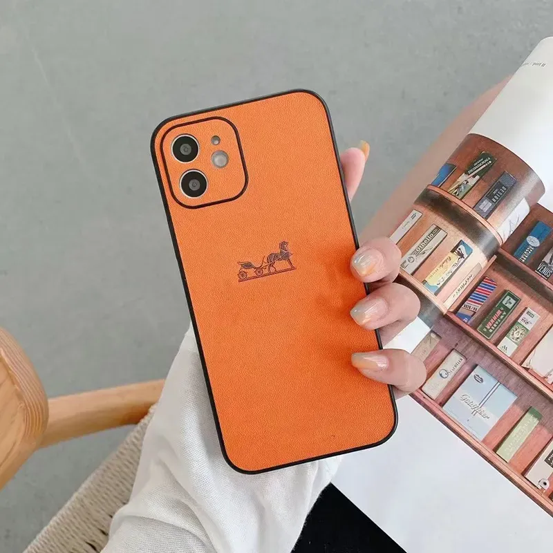 Tasarımcılar İPhone Case Moda Telefon Kılıfı 12 14 Pro Max 11 13 Promax 12mini 13mini Klasik Turuncu Silikon Telefonlar Kapak