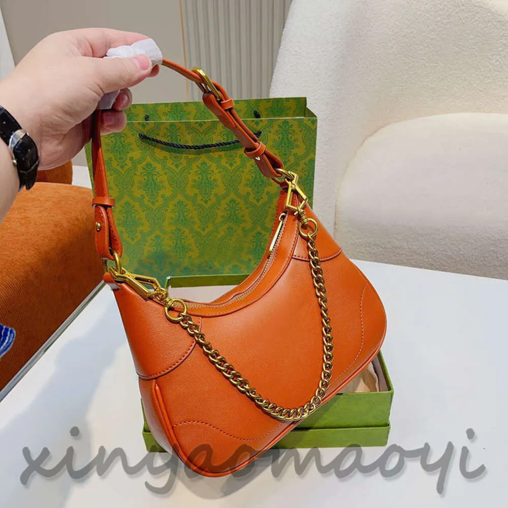 Borsa con hotsell tracolla a catena