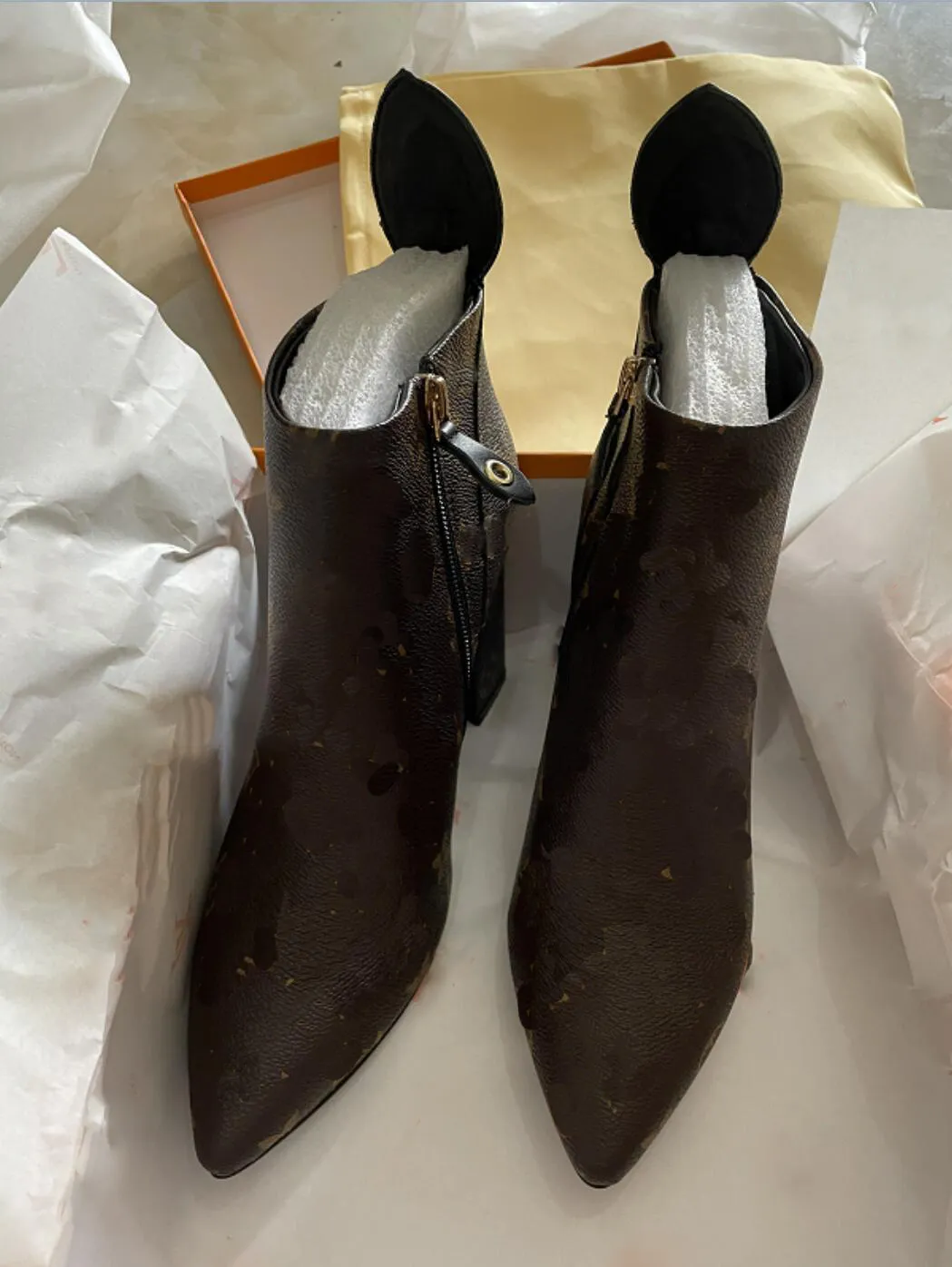 Женщины Beaubourg Angle Boots Boot