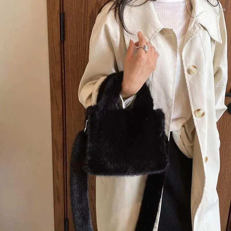 Bolsos peludos hotsell