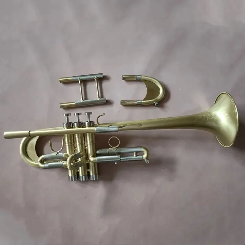 Avancerad anpassad professionell trumpet BB Tune Brass Gold Plated Surface Professional Music Instruments With Case 01