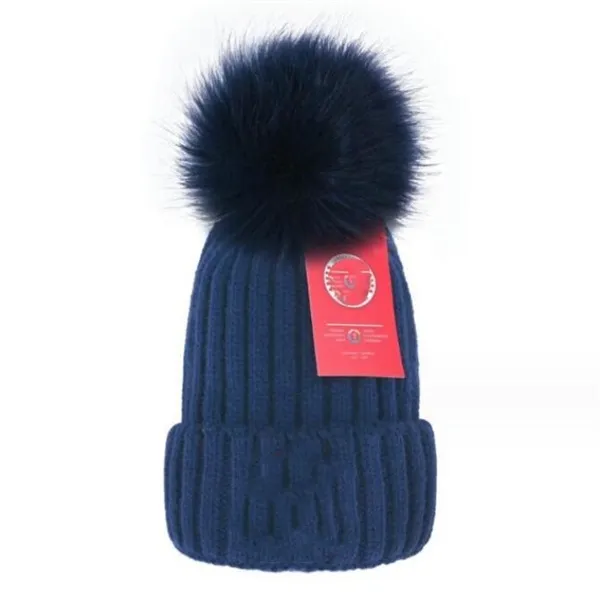 Designer tricot chapeau garçon mode élastique chaude chaude fille mode hiver hiver laine chapeau sans bord