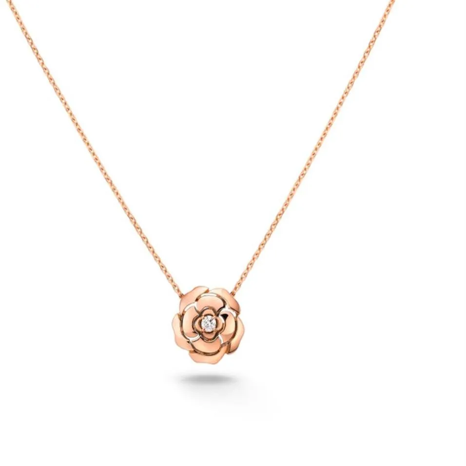 Collier CHAN 5 Nouveau dans lEXTRAIT DE CAMELIA uxury collier chaîne de bijoux fins pour femme pendentif k Gold Heart Designer Ladies Fashi2878