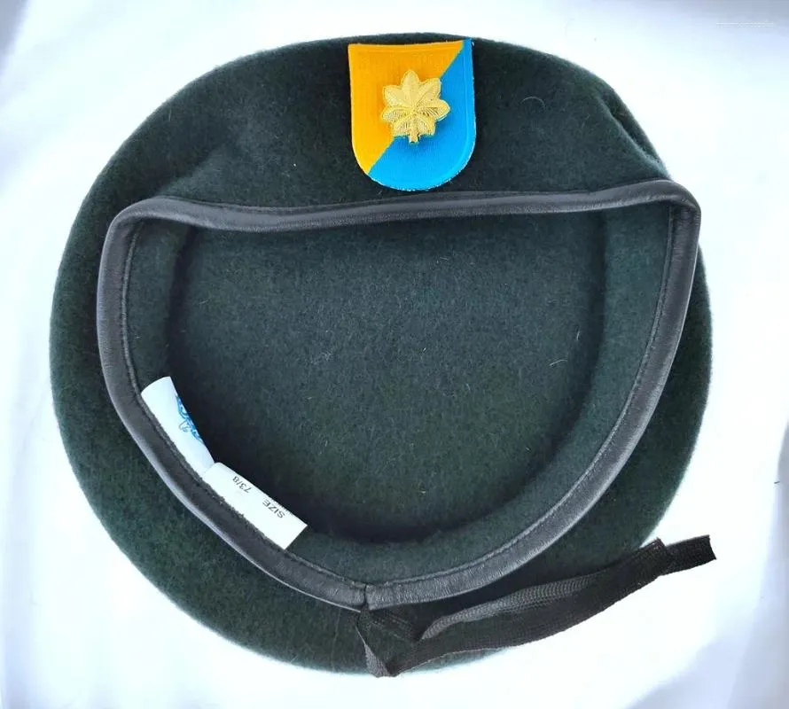 Bérets États-Unis Armée américaine 8e groupe des forces spéciales Laine Béret vert noirâtre BADGE MAJEUR DE L'APPAREIL Reconstitution Chapeau militaire 1963-1972