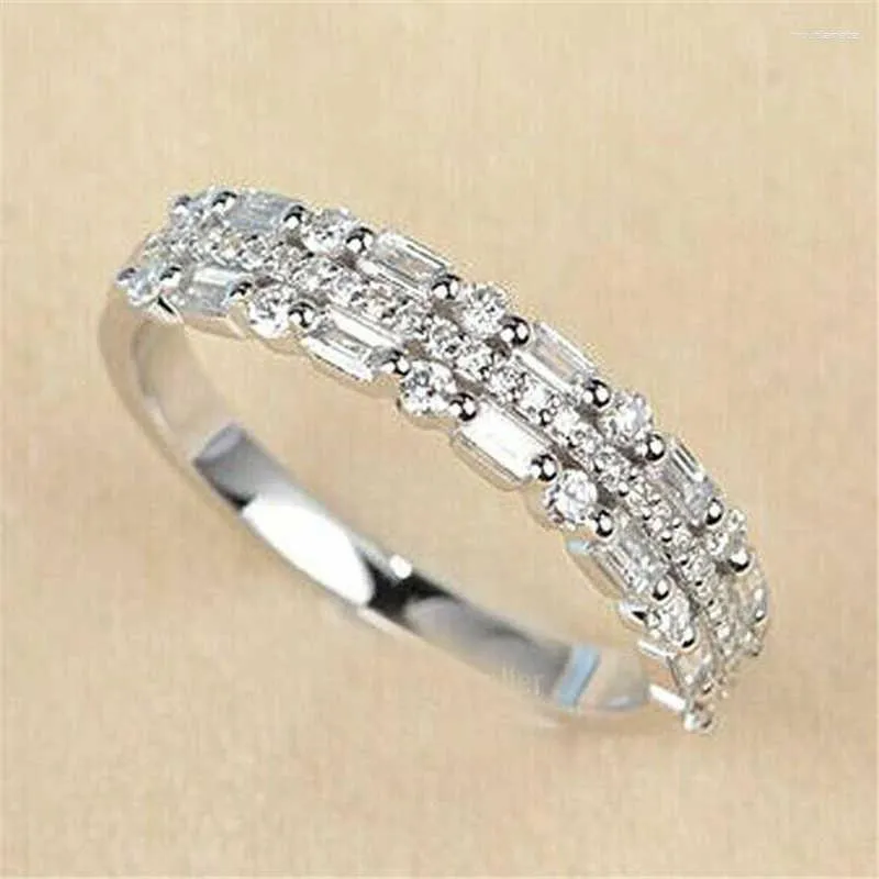 Bröllopsringar Engagemang Silverfärglegering Birthstone Women Ring Wholesale Fashion