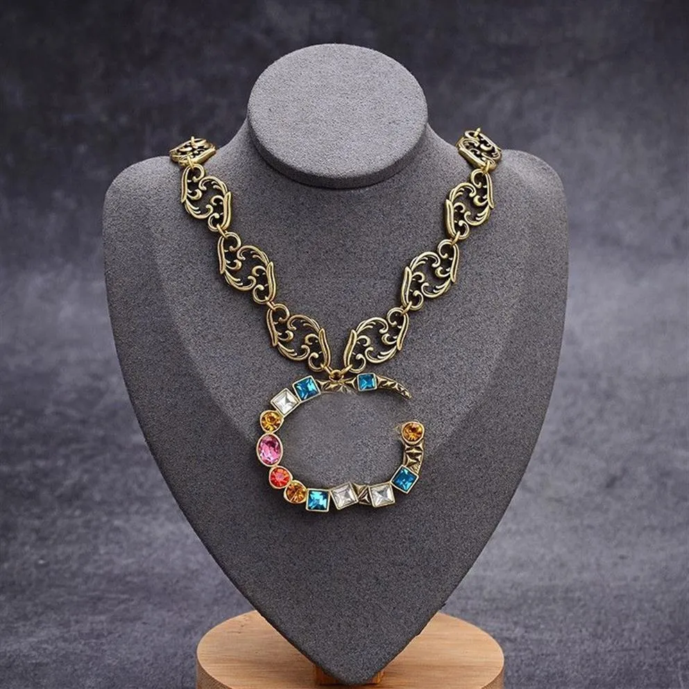 Vintage colorato collane di diamanti borchie designer doppie lettere borchie signore pendenti braccialetto cristallo colore orecchini gioielli Bri299y