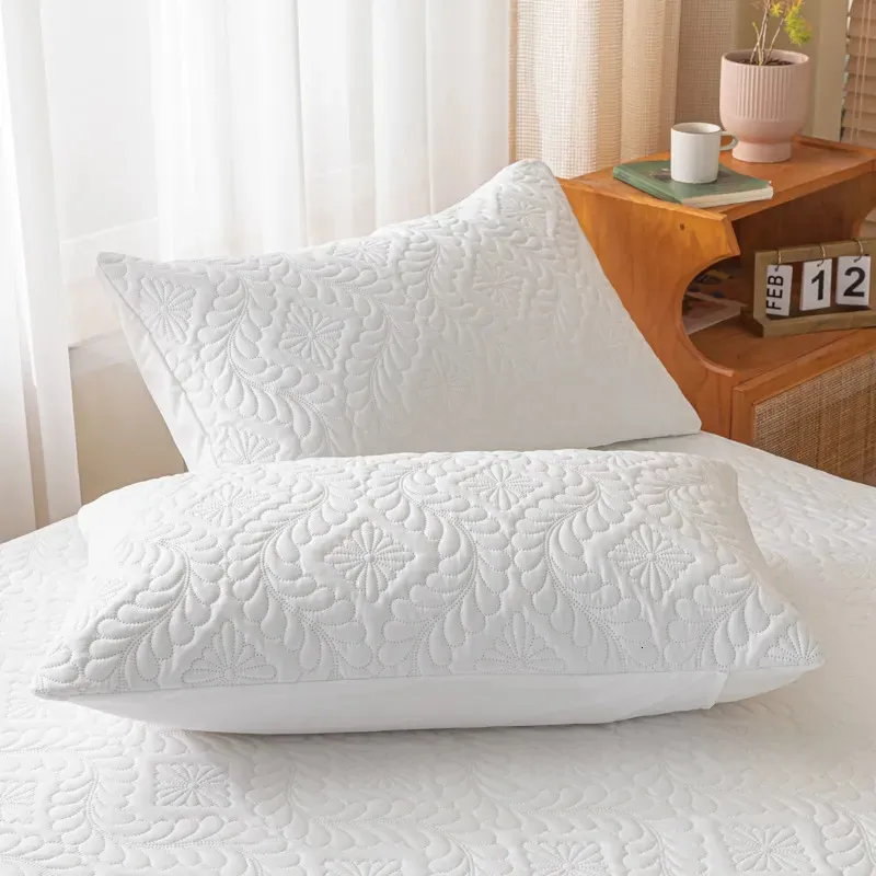 Pillow Case Bonenjoy 1 pc Waterproof Quilted Pillowcase Solid Color Cover 48x74cm Pillowsham 231025