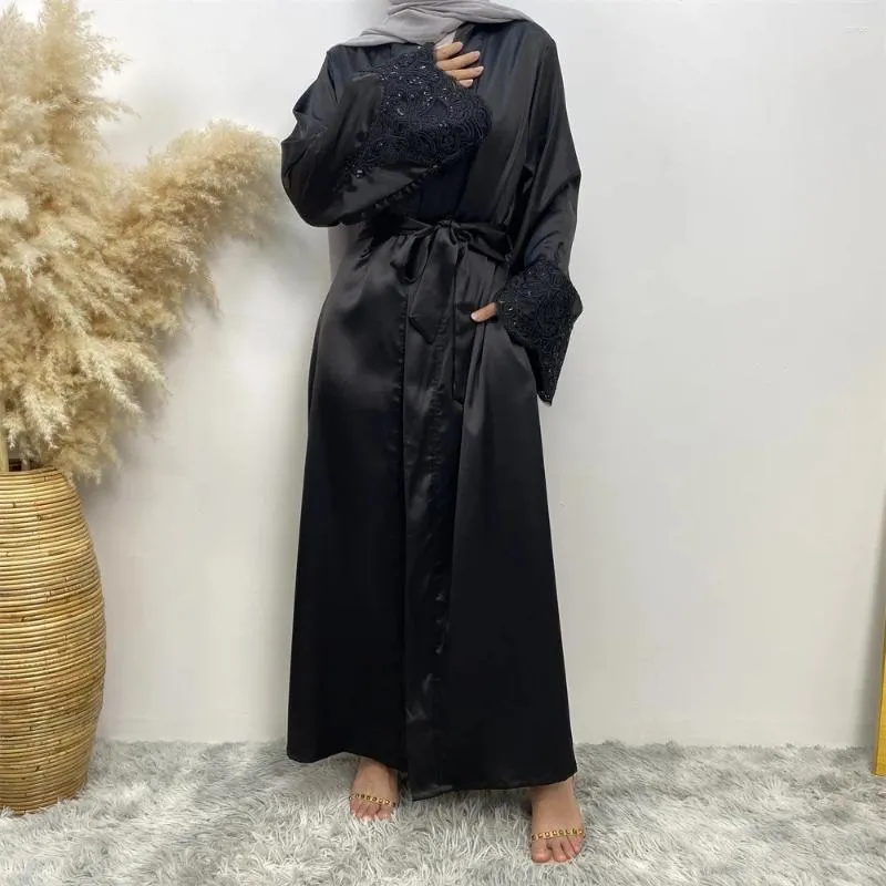Vêtements ethniques Islamique Turquie Noir Broderie Abayas Femmes Musulman Mode Ramadan Jalabiya Dubaï Kaftan Eid Kimono Cardigan Maxi Robe