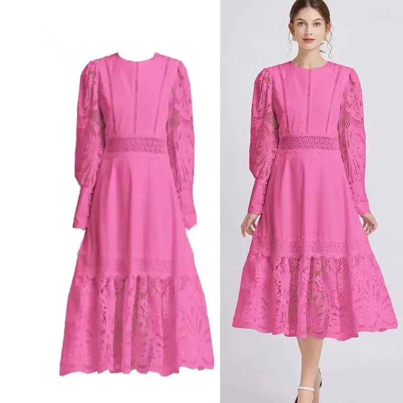 Casual Dresses Runway Fashion Autumn Rose Red Lantern Sleeve Long Dress Women O Neck Lace Hollow Out Embroidery Flower Patchwork Party